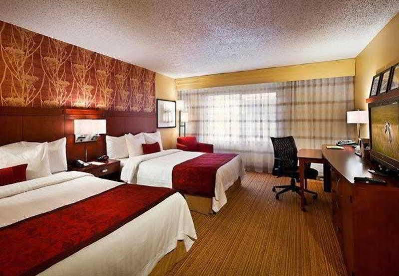 ホテル Courtyard Baton Rouge South エクステリア 写真